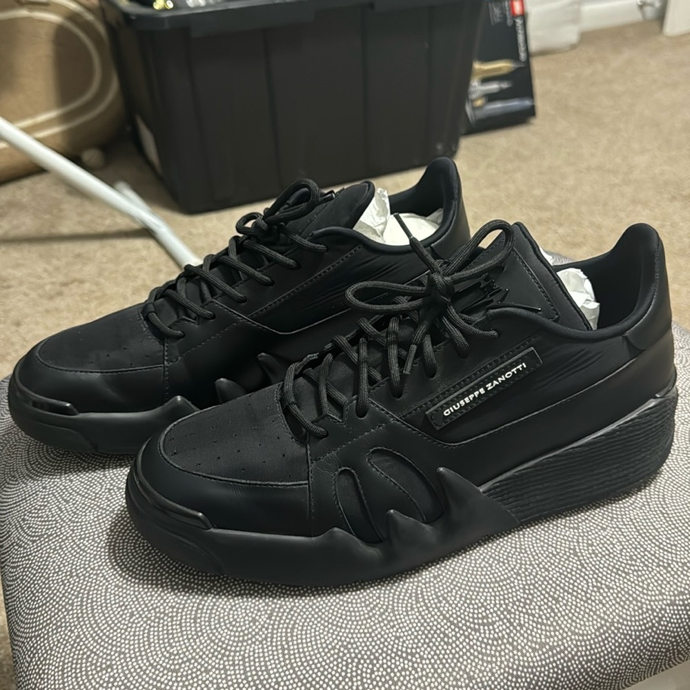 Giuseppe Zanotti black Talon low-top sneakers
